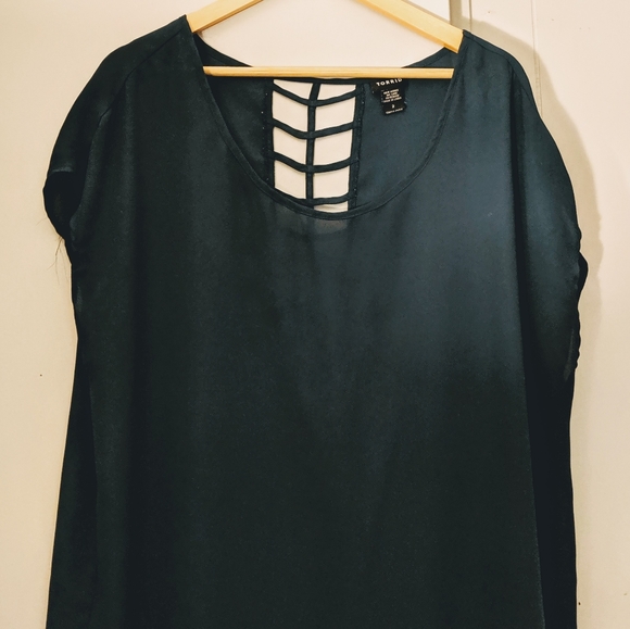 Torrid plus shirt - Picture 6 of 7